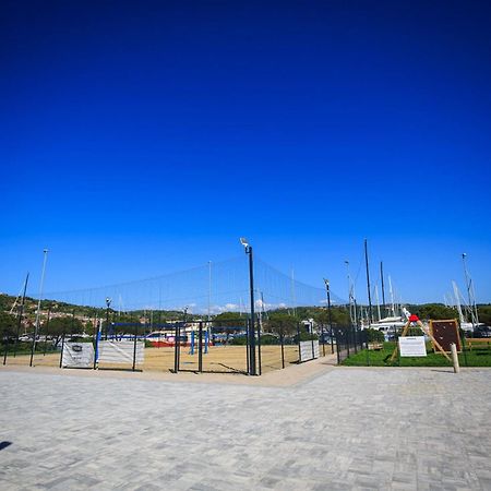 Hotel Floating House Bravia Portorose Esterno foto