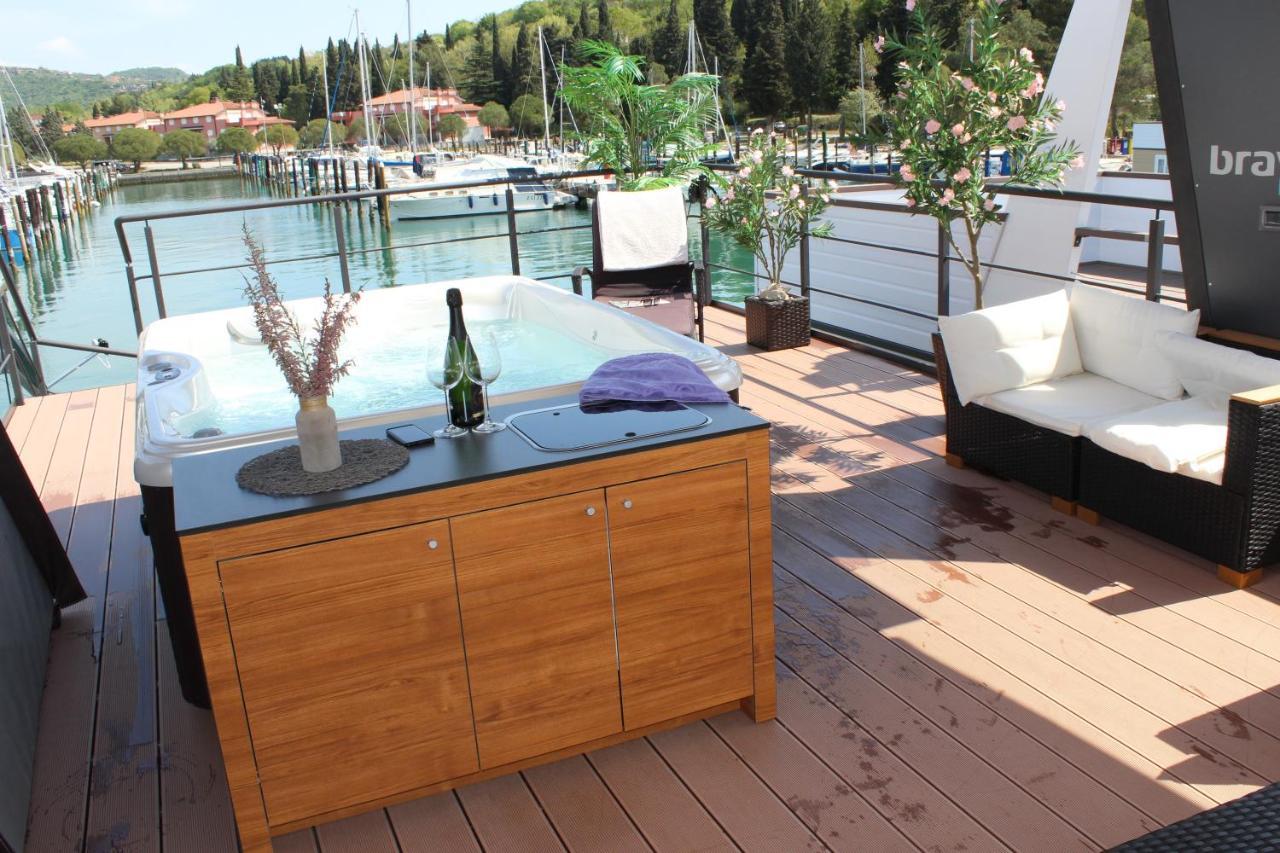 Hotel Floating House Bravia Portorose Esterno foto