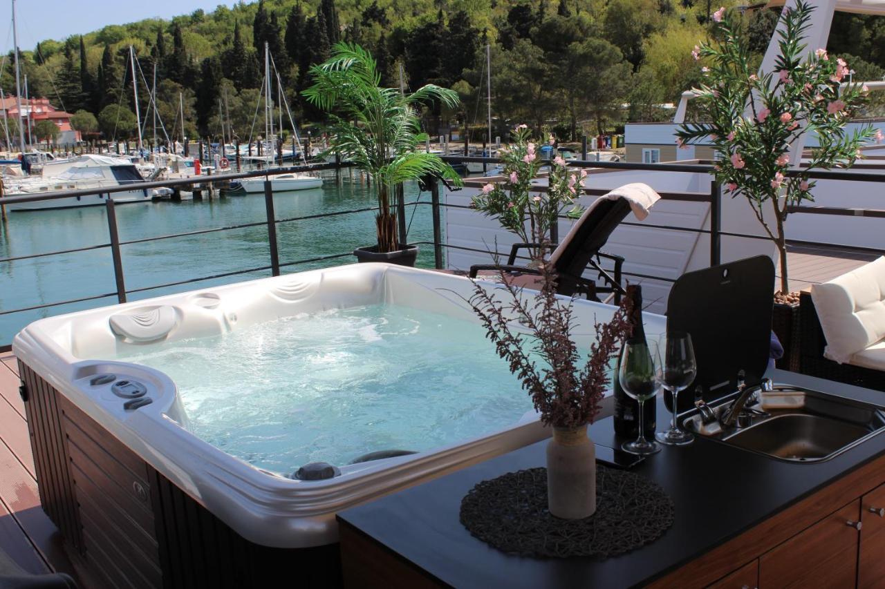 Hotel Floating House Bravia Portorose Esterno foto