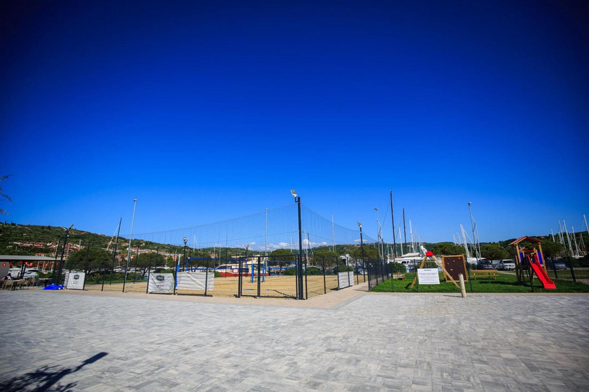 Hotel Floating House Bravia Portorose Esterno foto