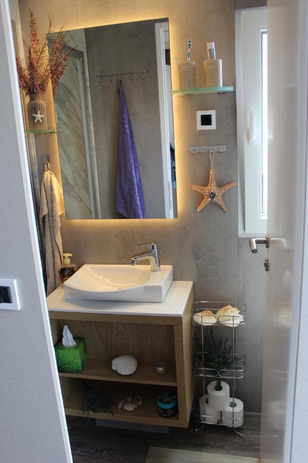 Hotel Floating House Bravia Portorose Esterno foto