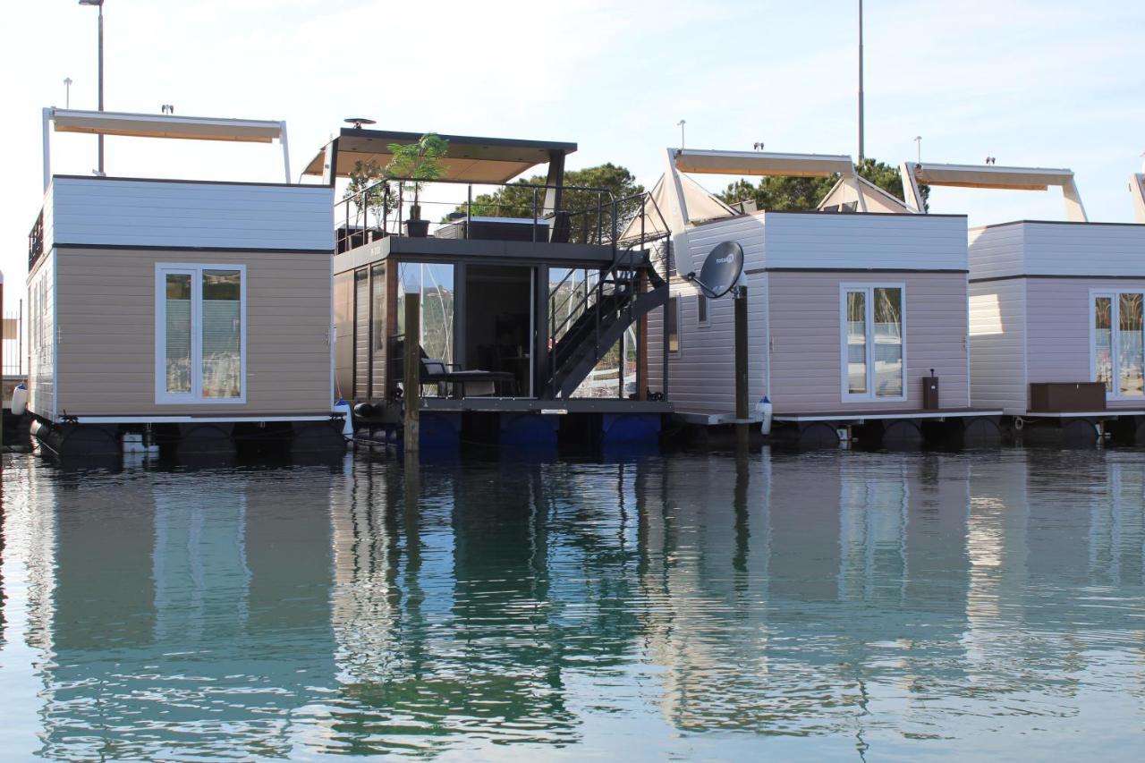 Hotel Floating House Bravia Portorose Esterno foto