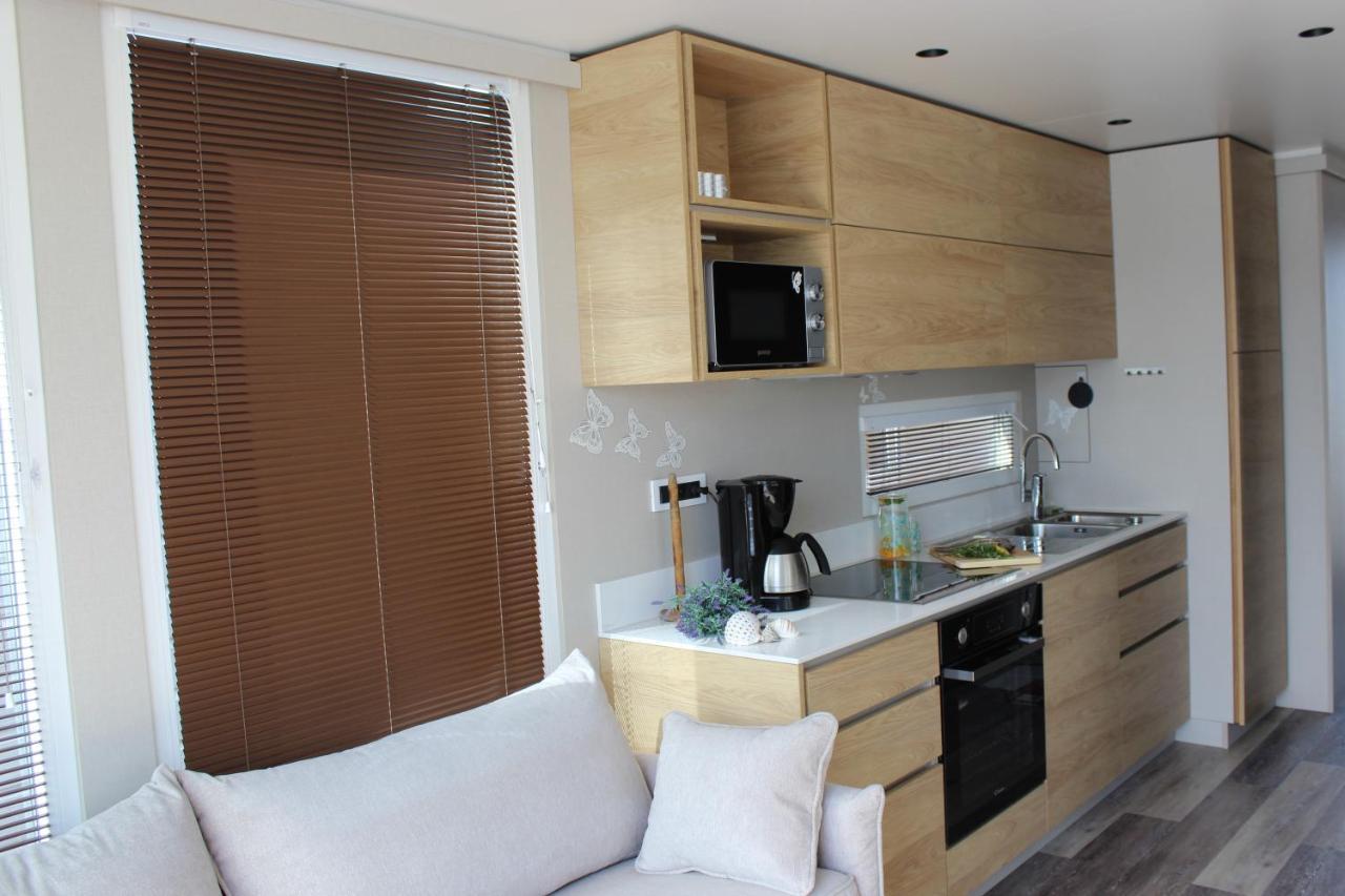 Hotel Floating House Bravia Portorose Esterno foto