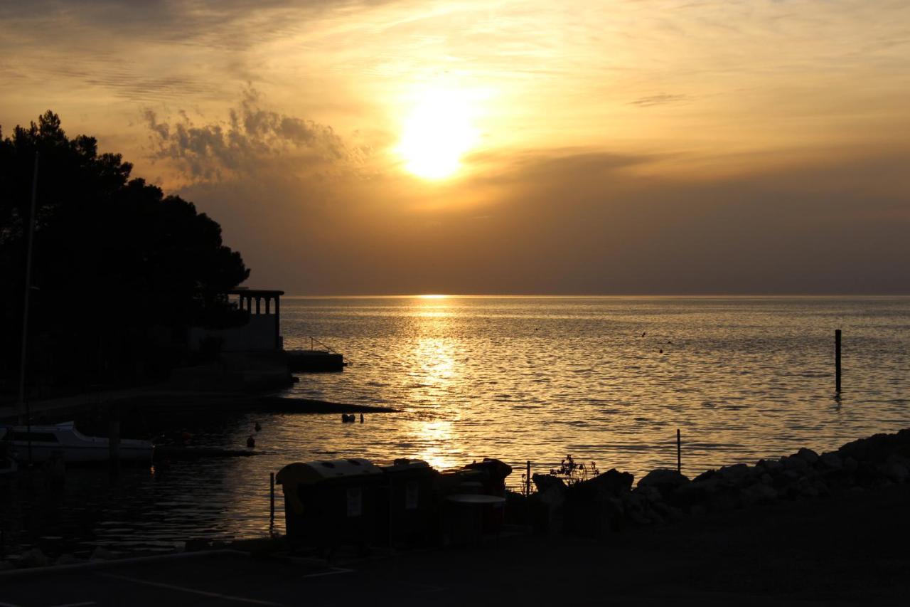 Hotel Floating House Bravia Portorose Esterno foto